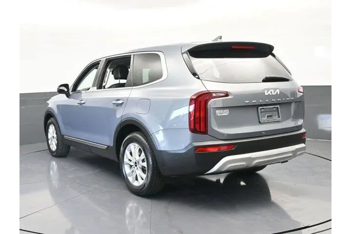 $22300 : Kia Telluride 2022 LX 4dr SU image 4
