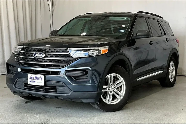 $23491 : Ford Explorer 2022 XLT 4dr S image 2
