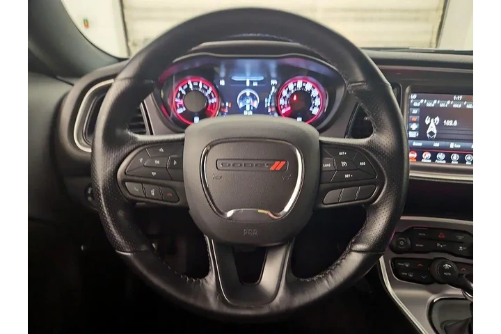 $23998 : Dodge Challenger 2022 AWD SX image 10