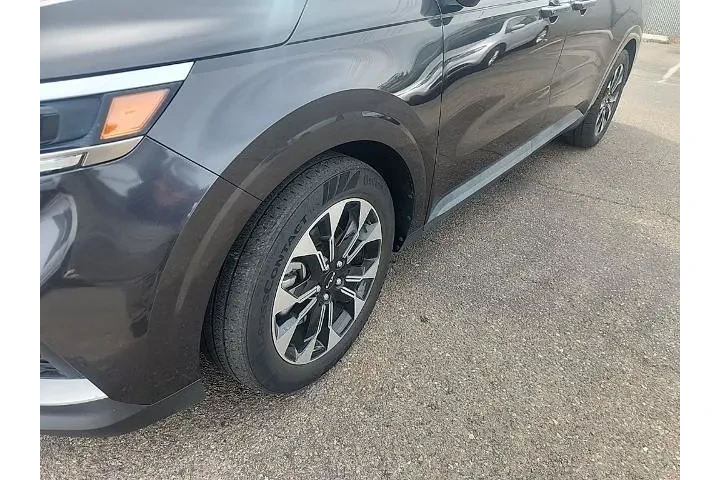 $32991 : Kia Carnival 2023 EX 4dr Min image 6