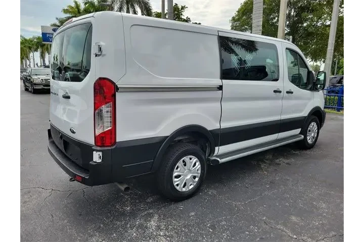 $34990 : Ford Transit 2024 250 3dr SW image 3