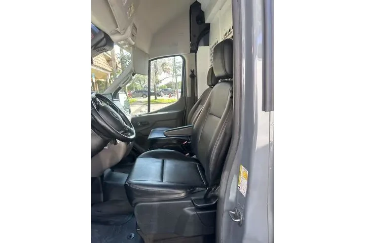 $29900 : Ford Transit 2022 250 3dr LW image 9