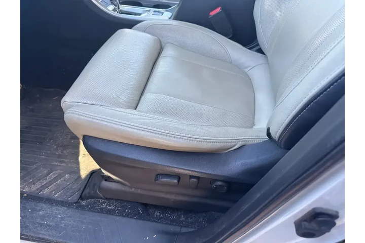 $30096 : Subaru Ascent 2021 AWD Limit image 7