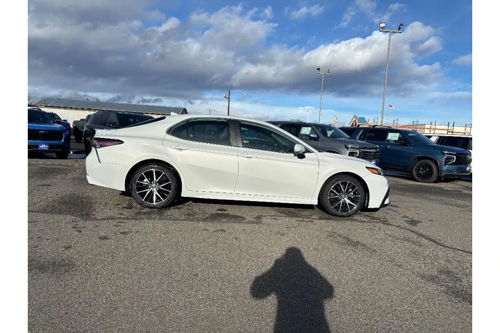 $25999 : Toyota Camry 2024 SE 4dr Sed image 6