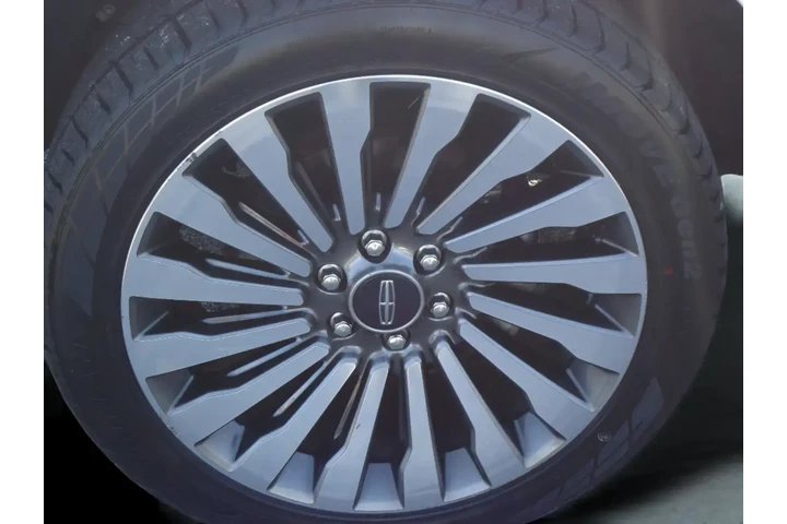 $32900 : Lincoln Navigator L 2019 4x4 image 9