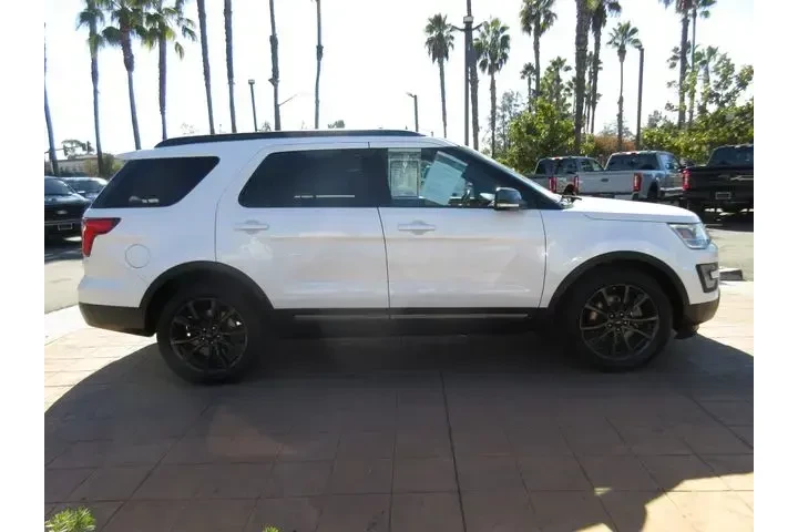 $15158 : Ford Explorer 2017 XLT 4dr S image 5