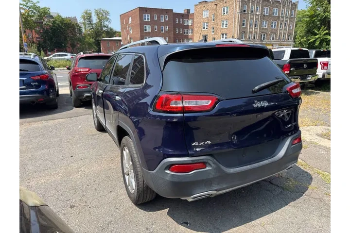 $10499 : 2016 Cherokee Limited image 6