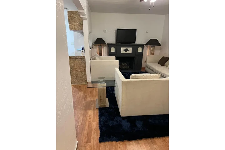 $1550 : Miami/ Liberty City Renta image 2