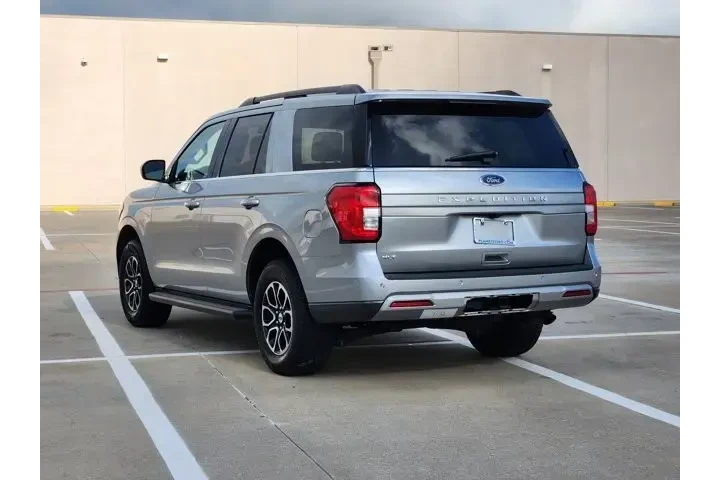 $39753 : Ford Expedition 2024 4x4 XLT image 7