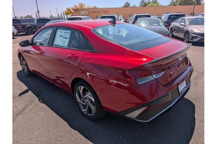 $23995 : Hyundai ELANTRA Hybrid 2025 image 3