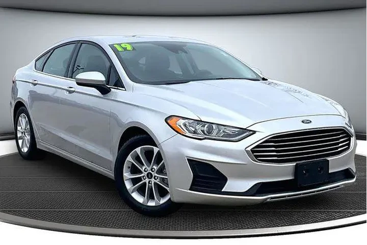 $15000 : Ford Fusion 2019 SE 4dr Seda image 3