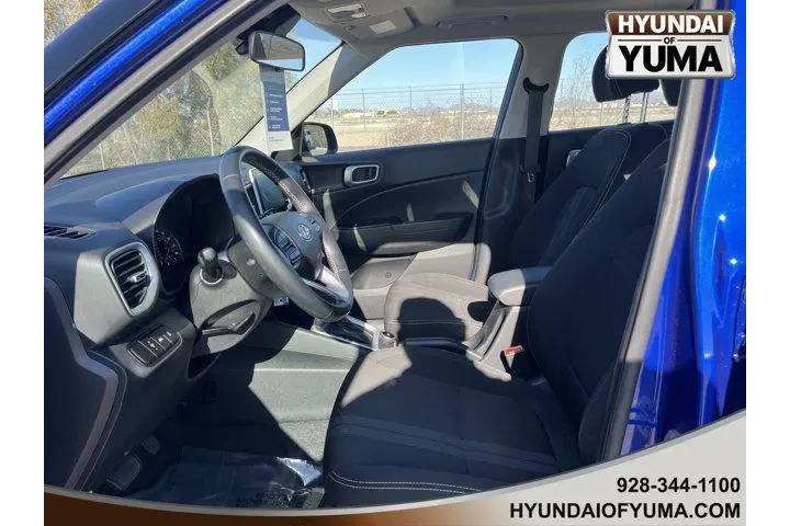 $15995 : Hyundai VENUE 2022 SEL 4dr C image 5