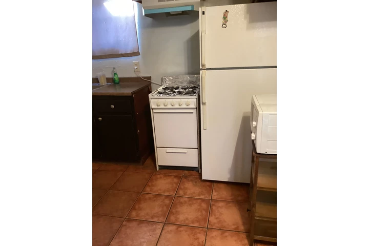 $1650 : ESTUDIO+Amueblado+Wifi+Patio=$ image 1