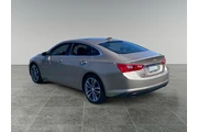 $23317 : Chevrolet Malibu 2023 LT 4dr thumbnail