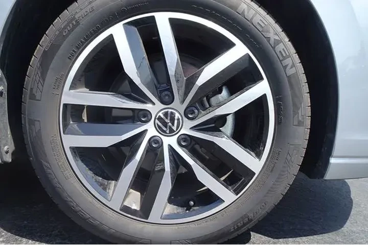 $22999 : 2025 Jetta image 10