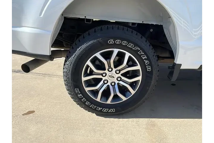 $37205 : Ford F-150 2021 4x4 Lariat 4 image 9