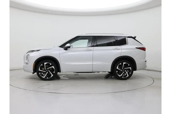 $26998 : Mitsubishi Outlander 2022 SE image 3