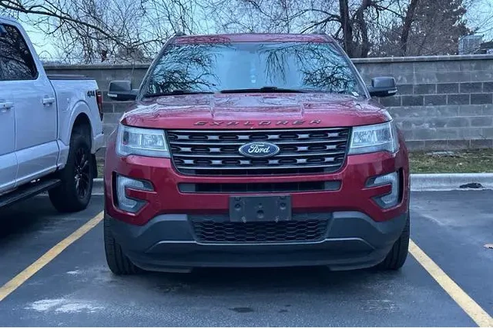 $15995 : Ford Explorer 2017 AWD XLT 4 image 6