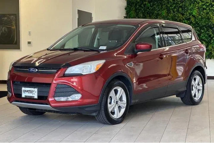 $10998 : Ford Escape 2016 SE 4dr SUV image 8