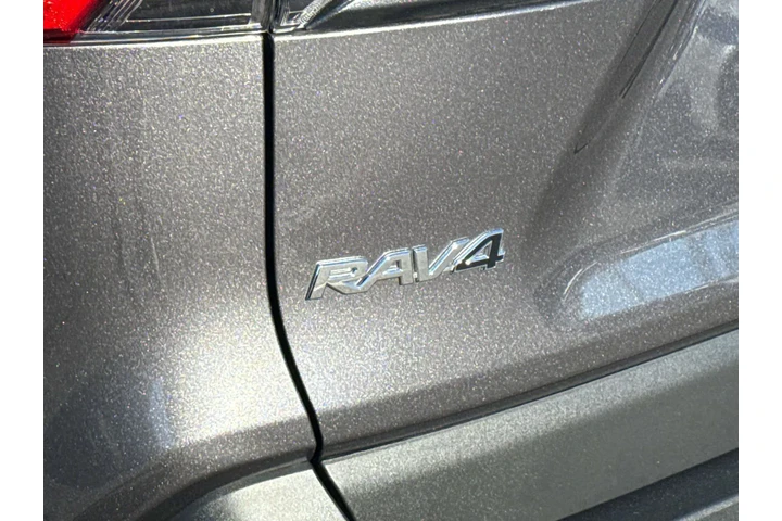 $28479 : Toyota RAV4 2024 XLE 4dr SUV image 6