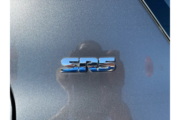 $21995 : 2015 4Runner image 9
