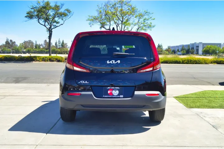 $15995 : 2022 Soul LX IVT image 4