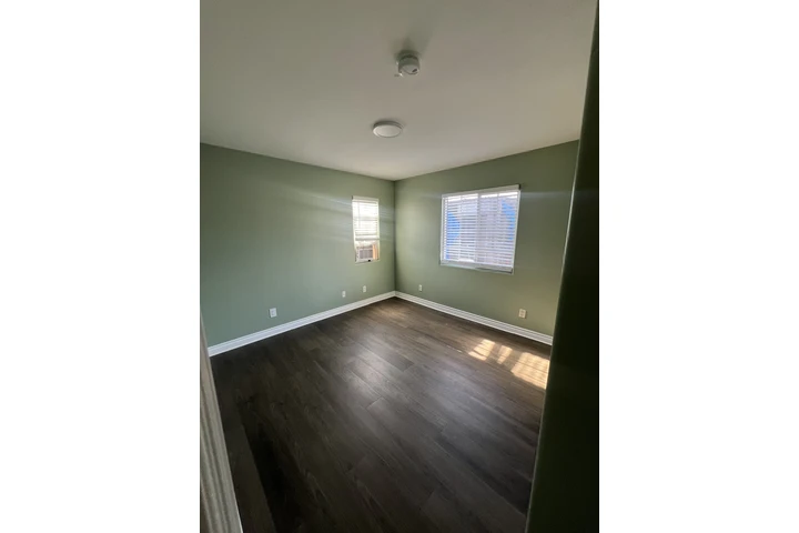 $2300 : Unidad: 2 recamaras, 1 baño image 8