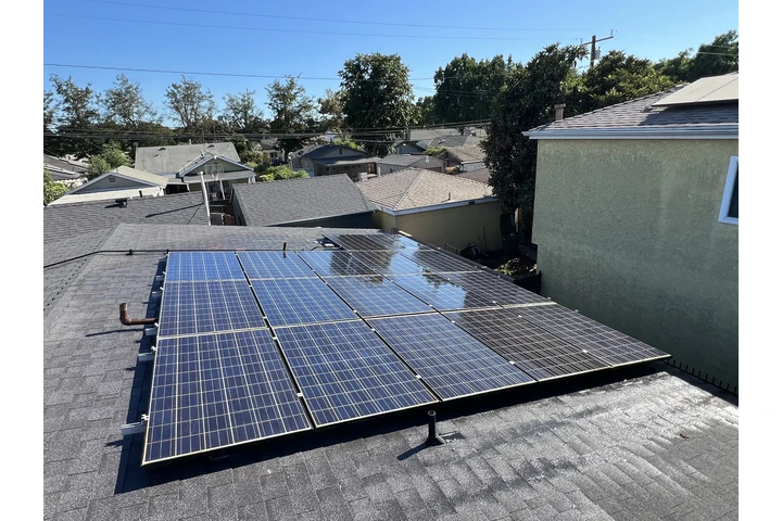Paneles solares image 4