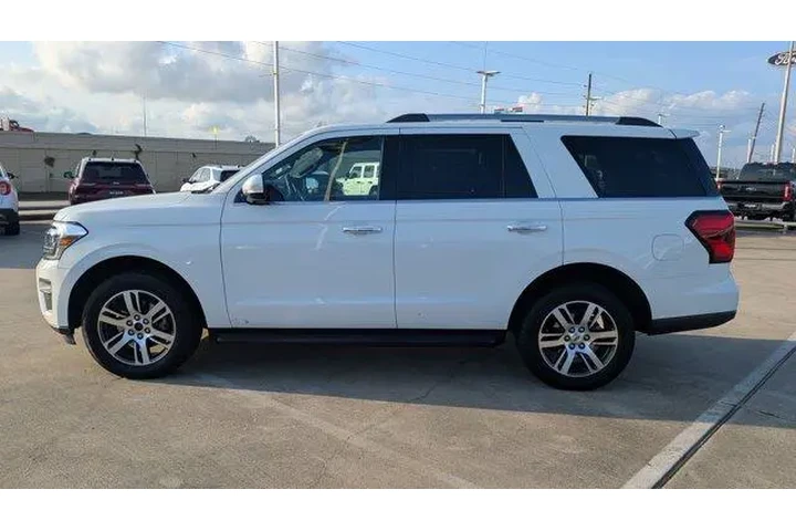 $39990 : Ford Expedition 2024 4x4 Lim image 6