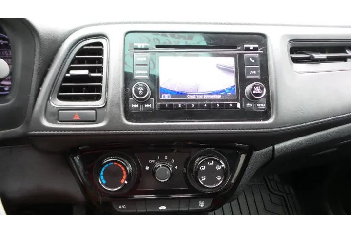 $17900 : 2018 HR-V LX image 10