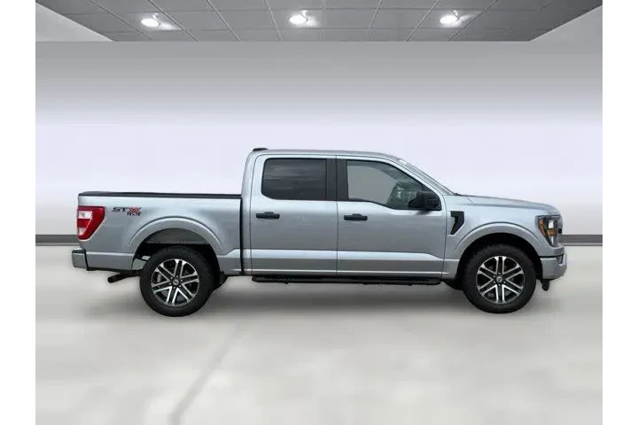 $32496 : Ford F-150 2023 4x4 XL 4dr S image 8