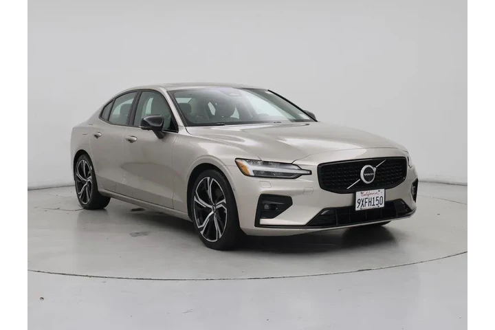 $23998 : Volvo S60 2024 B5 Plus Dark image 1