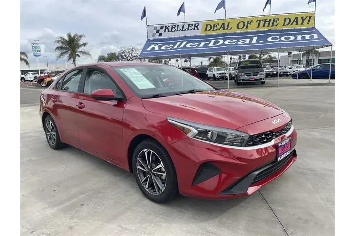 $17999 : Kia Forte 2023 LXS 4dr Sedan image 2