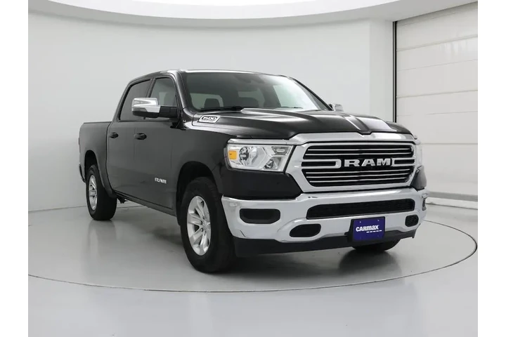 $33998 : Ram 1500 2024 4x2 Laramie 4d image 1