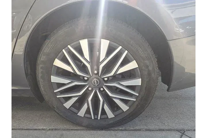 $19000 : Nissan Altima 2025 2.5 SV 4d image 6