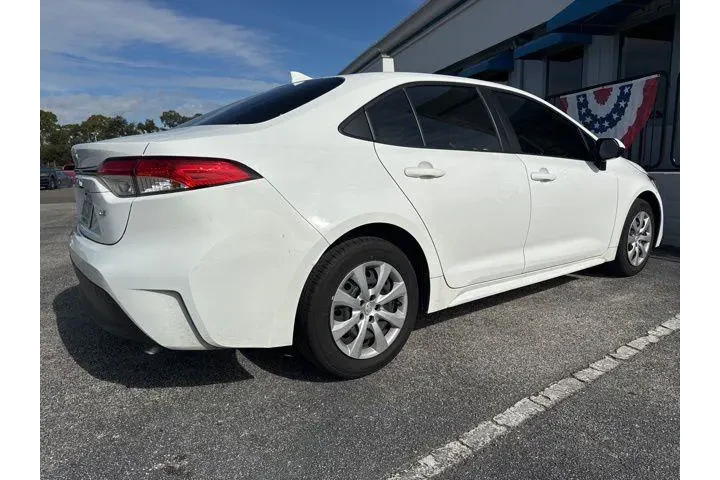 $17991 : Toyota Corolla 2023 LE 4dr S image 4