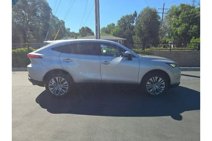 $35995 : Toyota Venza 2023 AWD Limite image 3