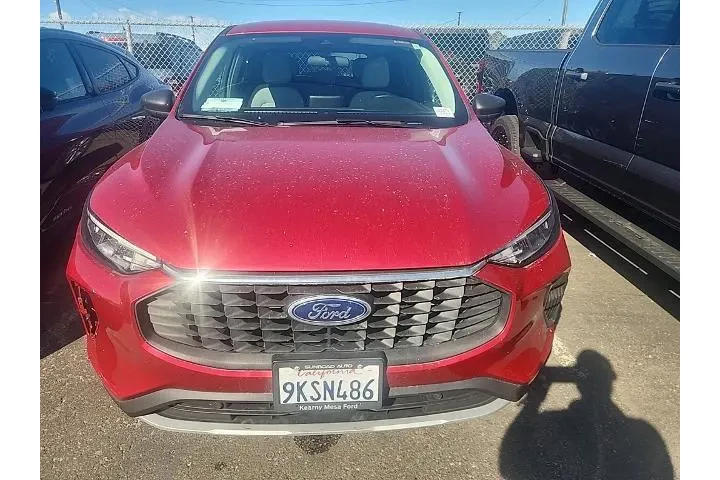 $21371 : Ford Escape 2023 Active 4dr image 2