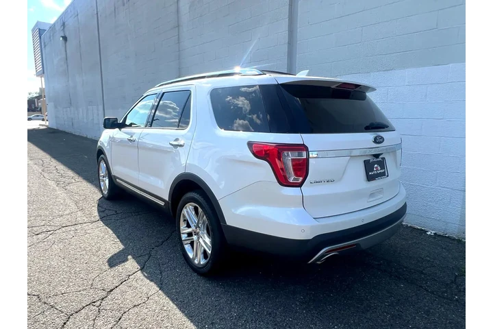 $15998 : 2017 Explorer Limited 4WD image 6