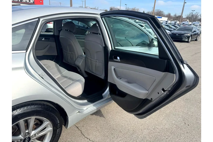 $10980 : 2016 Sonata 4dr Sdn 2.4L SE image 9