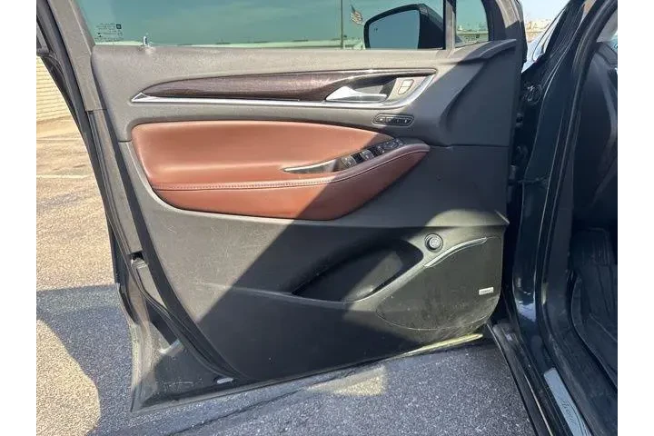 $19982 : Buick Enclave 2019 Avenir 4d image 9