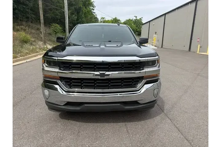 $17990 : Chevrolet Silverado 1500 201 image 2