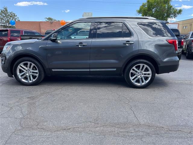 $15288 : 2016 Explorer XLT, CLEAN CARF image 2