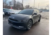$19495 : Hyundai IONIQ 5 2022 SE 4dr thumbnail