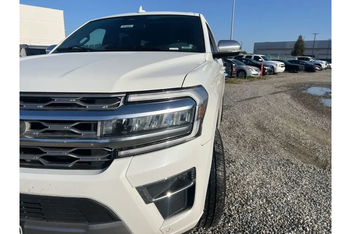 $29999 : Ford Expedition MAX 2023 4x4 image 9