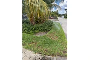 M Kairos Lawn service Inc thumbnail