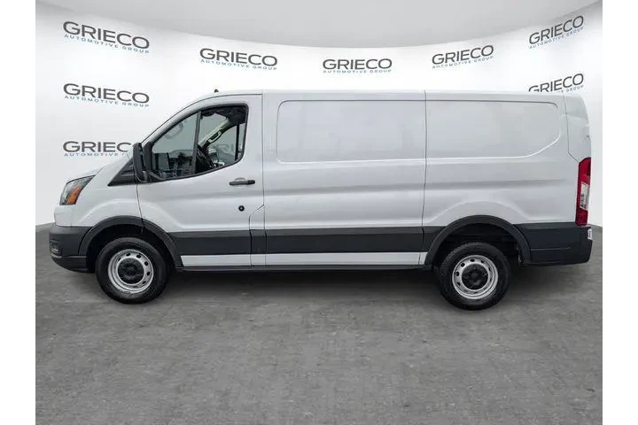 $30197 : Ford Transit 2023 250 3dr LW image 4