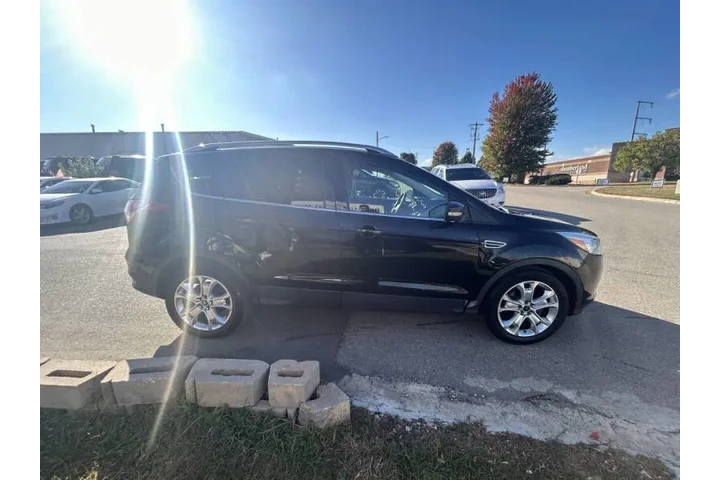 $7990 : 2016 Escape Titanium image 9