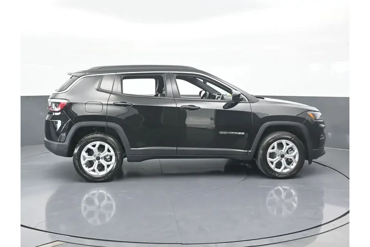 $27994 : Jeep Compass 2026 4x4 Latitu image 7