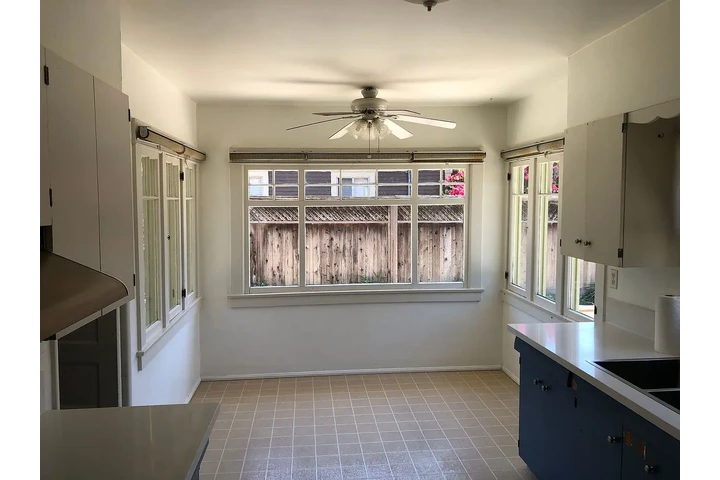 $1000 : Cute 1918 Craftsman Bungalow image 9